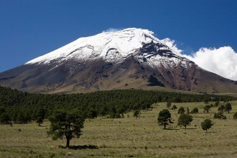 Iztaccihuatl volcano from Paso de Cortes