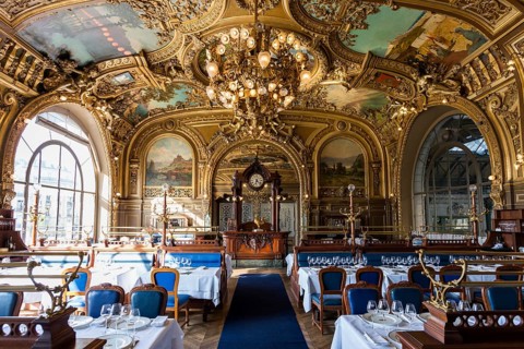 Art deco station restaurant Le Train Bleu