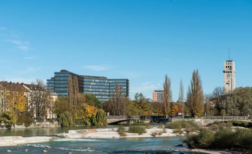European Patent Office and the tower of the Deutsches Museum