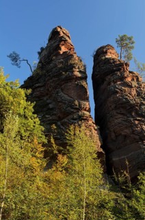 Rock ""bride"" and ""groom"" in the fall