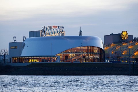 Stage Theater an der Elbe at dusk