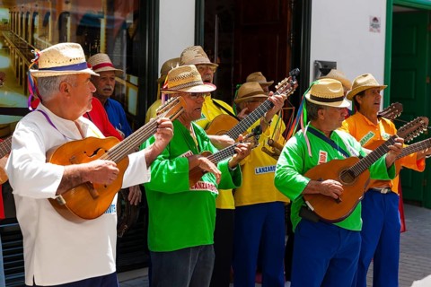 Street musicians