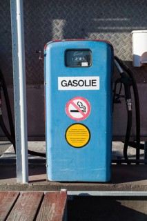 Gas pump
