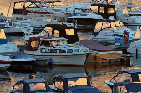 Motorboats in the city harbour