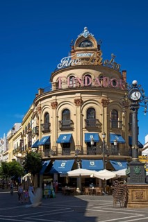 Pedro Domecq building in Calle Larga
