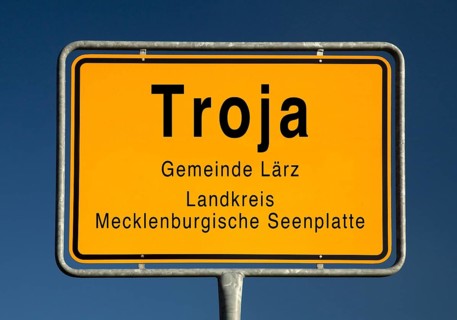City limits sign of Troja