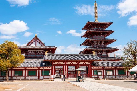 Shitennoji with five-storey pagoda