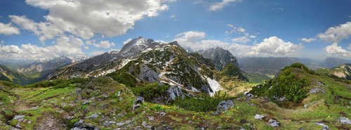 360 panorama on Rauhkopf with a view to the Alpspitze and Zugspitze and Garmisch-Partenkirchen