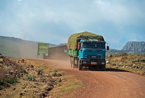 Truck passing the Angesso checkpoint