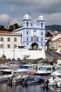 Igreja da Misericordia by the port