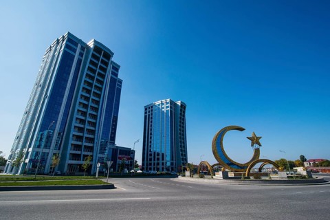 Golden half moon in the center of Argun