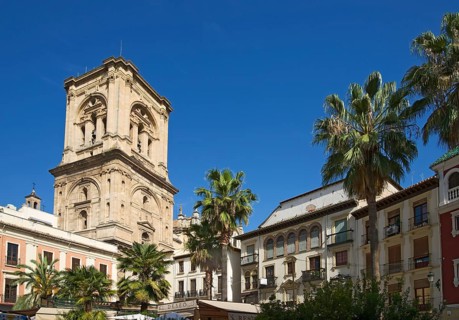 Plaza Romanilla with the tower of the Granada Cathedral