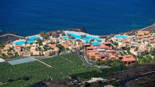 Hotel complex