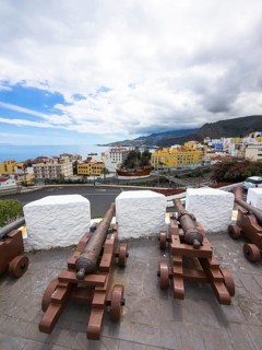 Cannons at the Castillo de la Virgen