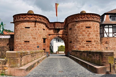 Untertor or Jerusalemer Tor gate on the western wall of the medieval city walls