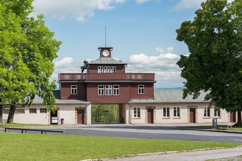Gate building with watchtower