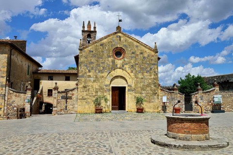 Church of Santa Maria Assunta in Piazza Roma