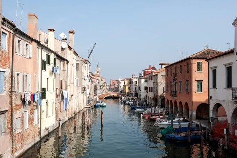 Houses on the Canal Vena in the historic centre
