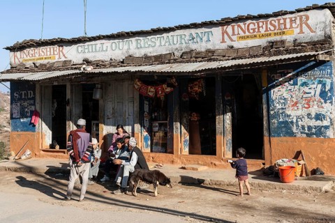 Restaurant with shop