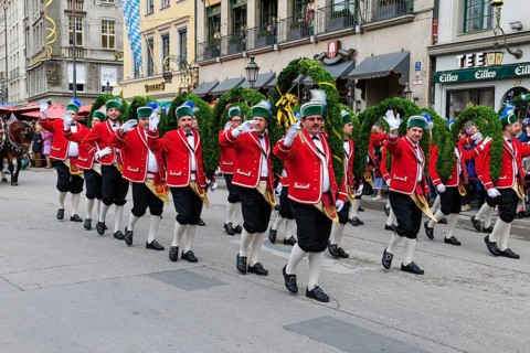 Coopers at the Oktoberfest Costume and Riflemen's Parade