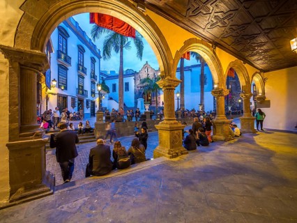 View from the National University onto the church Iglesia Matriz de El Salvador