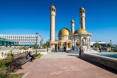 Yusuf Sakkazova mosque