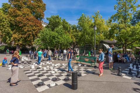 Board games at the Parc des Bastions