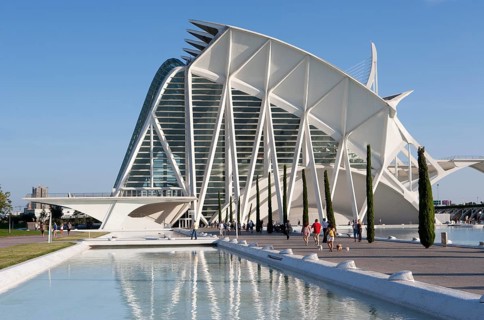 Museo de las Ciencias and Agora