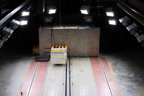 Aluminum battering ram for car crash test