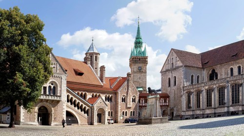 Dankwarderode Castle and Cathedral of St. Blaise