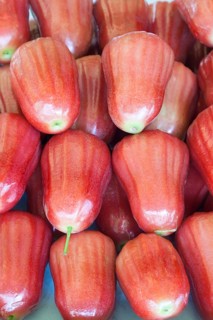 Rose apples on sale at a market