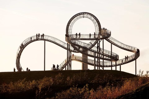 Landmark Tiger & Turtle - Magic Mountain