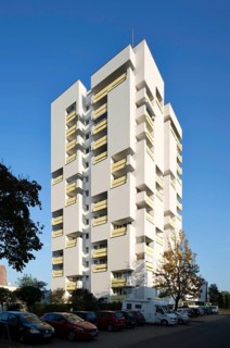 Apartment block in Kurt-Schumacher-Strasse