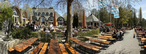 Beer garden lake house on Kleinhesseloher See lake