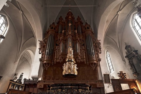Baptismal font by Hinrich Gerwiges