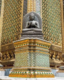 Buddha statue