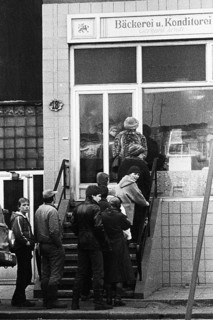 Queue in front of a bakery