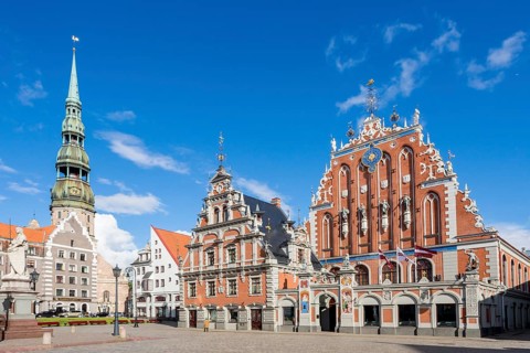 House of the Blackheads with St. Peter's Church in Town Hall Square
