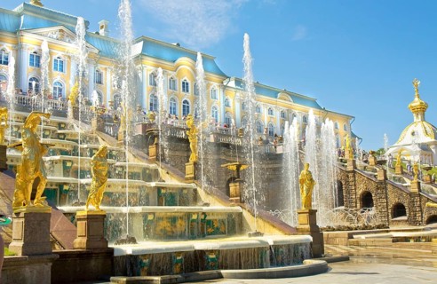 Palace and Grand cascade
