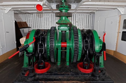 Anchor winch of the four-mast barque Passat