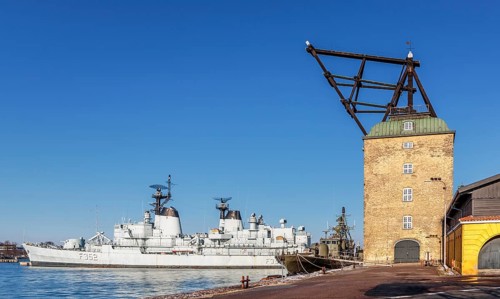 Mastekranen masting sheer with Peder Skram class frigate of the Royal Danish Navy