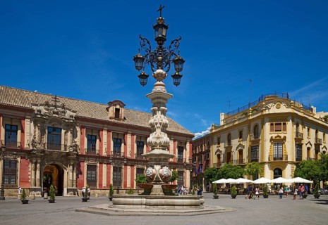 Plaza Virgen de los Reyes
