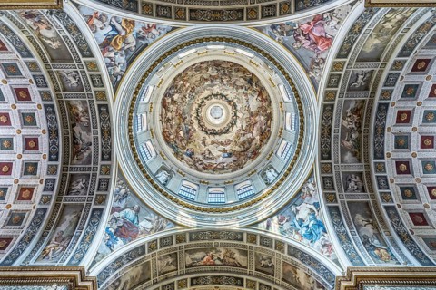 Frescoes in crossing and dome