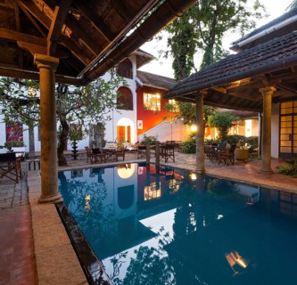 Courtyard with swimming pool