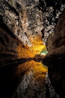 Water reflections in the cave Cueva de los Verdes