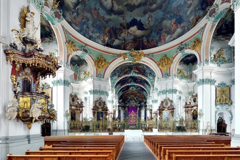 Rotunda with pulpit of the St. Gallen Cathedral