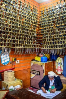 Jambiya shop in the old city of Sana'a