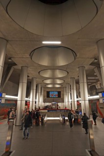 Metro station Am Plarrer