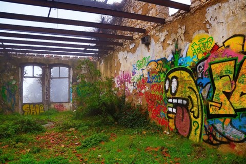 Ruins of the garrison with graffiti
