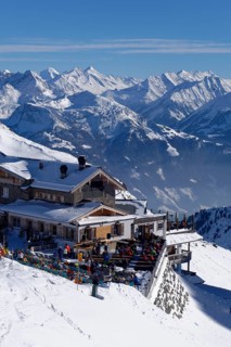 Wedelhutte alpine lodge in Hochzillertal in Hochfugen